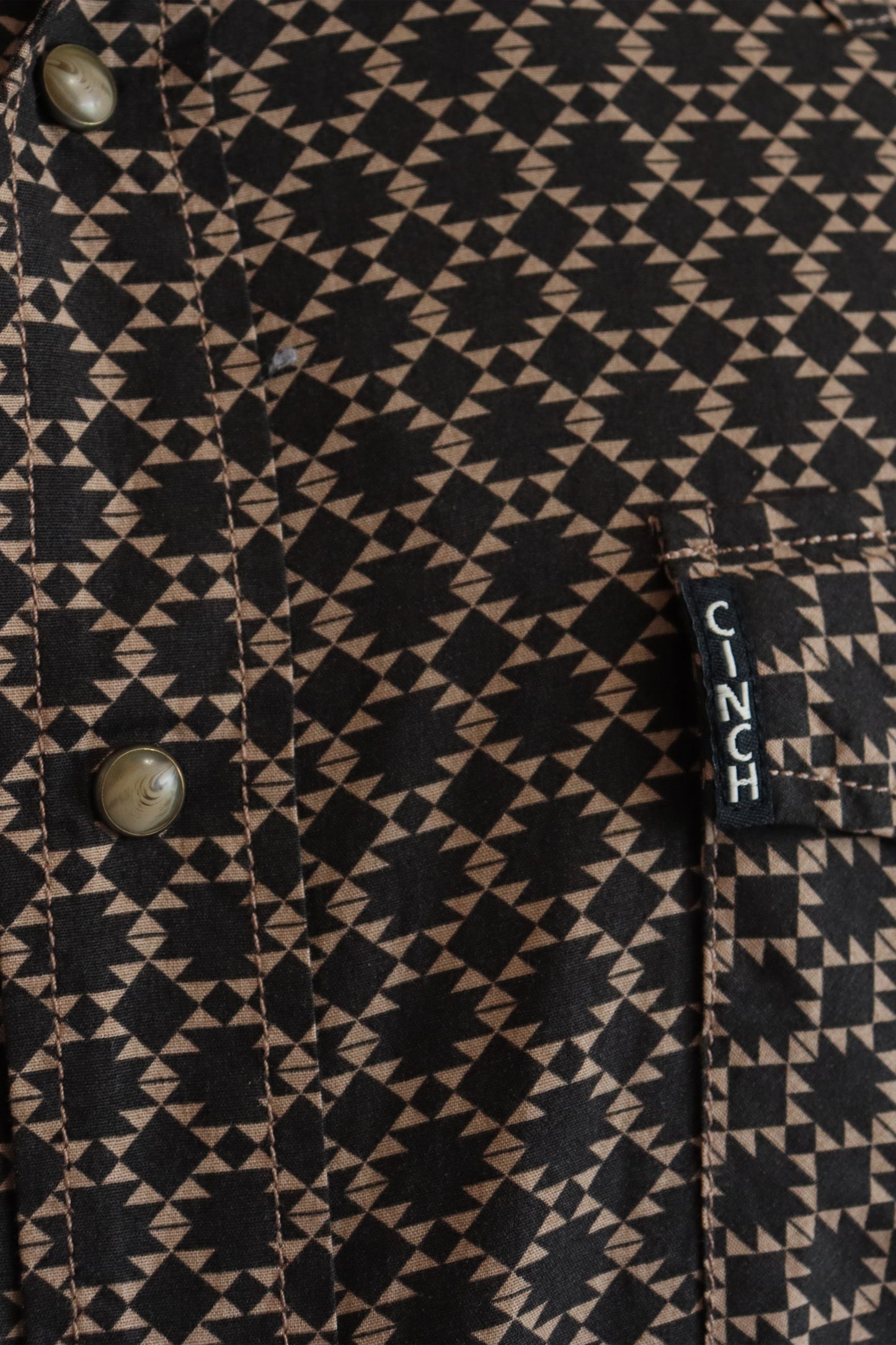 Camisa Cinch Manga Larga Modern Fit Cafe Figuras MTW1303071